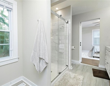 1452 Akridge Street Nw - Photo Thumbnail 12