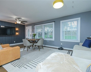 1452 Akridge Street Nw - Photo Thumbnail 3