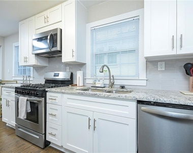 1452 Akridge Street Nw - Photo Thumbnail 8