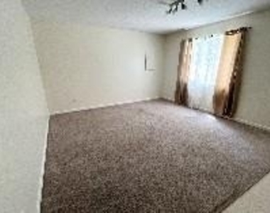 3051 Lexington Avenue - Photo Thumbnail 16