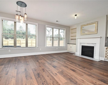 2625 Hickory Hill Drive Se - Photo Thumbnail 13