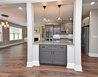 2625 Hickory Hill Drive Se - Photo Thumbnail 10