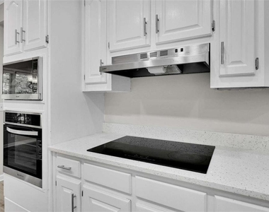 2781 Jen Chris Drive - Photo Thumbnail 10