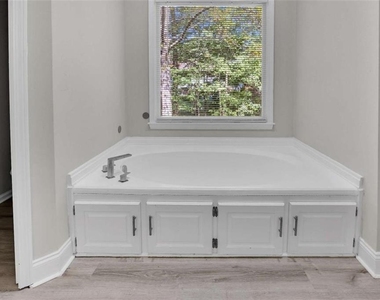 2781 Jen Chris Drive - Photo Thumbnail 20