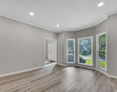 2781 Jen Chris Drive - Photo Thumbnail 4