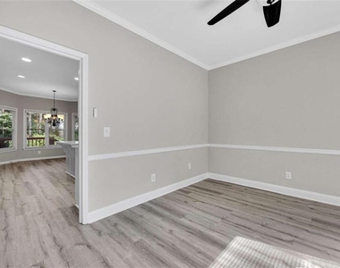 2781 Jen Chris Drive - Photo Thumbnail 3