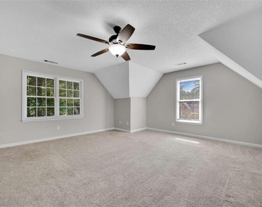 2781 Jen Chris Drive - Photo Thumbnail 23