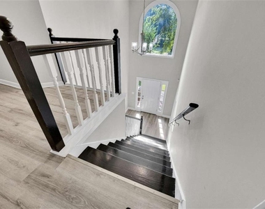 2781 Jen Chris Drive - Photo Thumbnail 16