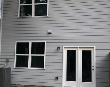 3063 Tarian Way - Photo Thumbnail 19