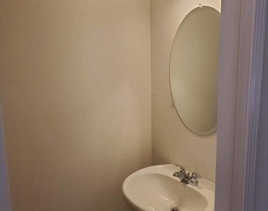 3063 Tarian Way - Photo Thumbnail 5