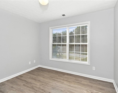 632 Addison Way - Photo Thumbnail 10