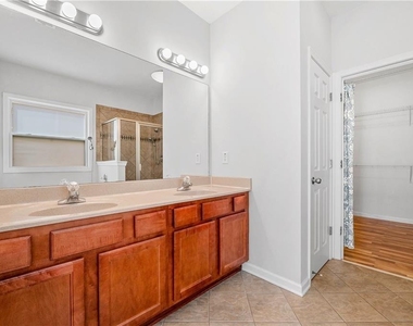 2113 Worrall Hill Drive - Photo Thumbnail 25