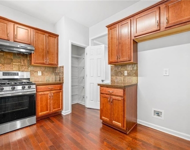 2113 Worrall Hill Drive - Photo Thumbnail 16