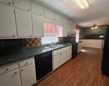 2769 Irene Circle - Photo Thumbnail 4