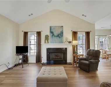 6505 Daniel Court - Photo Thumbnail 5