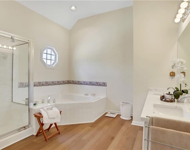 6505 Daniel Court - Photo Thumbnail 8