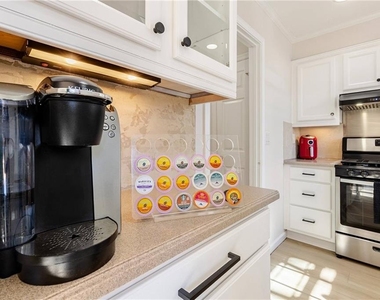 2940 Lexington Trace Drive - Photo Thumbnail 9