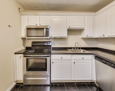 10 E Ontario Street - Photo Thumbnail 13
