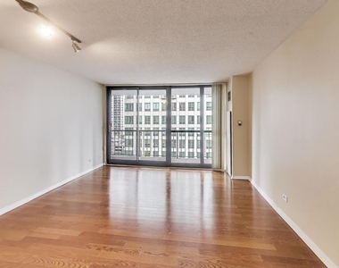10 E Ontario Street - Photo Thumbnail 10