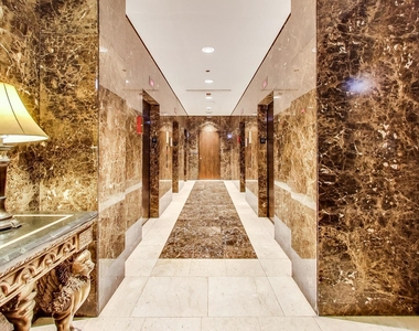 10 E Ontario Street - Photo Thumbnail 7