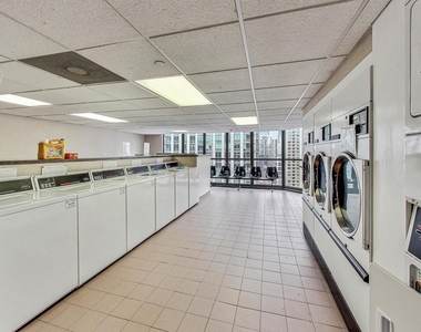 10 E Ontario Street - Photo Thumbnail 30