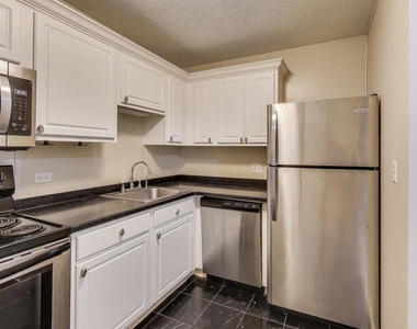 10 E Ontario Street - Photo Thumbnail 14