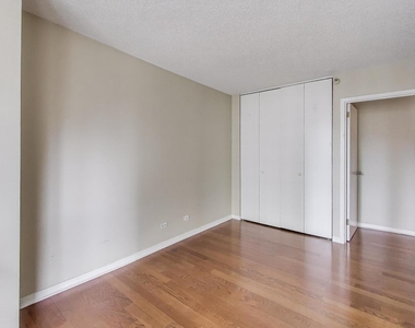 10 E Ontario Street - Photo Thumbnail 17