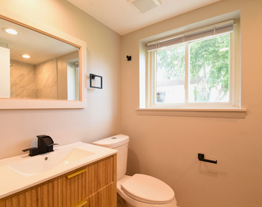 515 N La Londe Avenue - Photo Thumbnail 10
