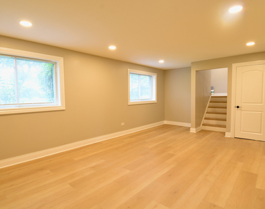 515 N La Londe Avenue - Photo Thumbnail 9