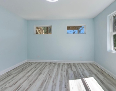 703 N Homan Avenue - Photo Thumbnail 14