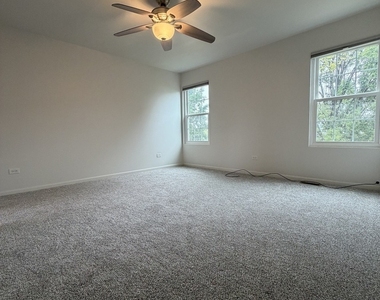 4917 Montauk Drive - Photo Thumbnail 9
