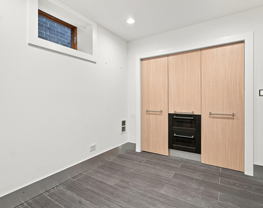 2334 W Medill Avenue - Photo Thumbnail 35