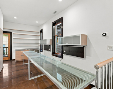 2334 W Medill Avenue - Photo Thumbnail 26