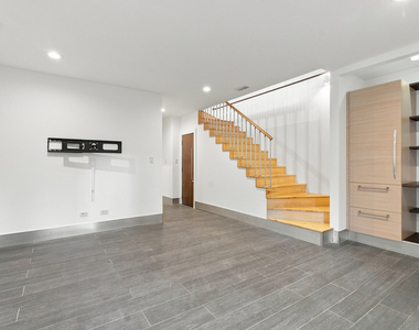 2334 W Medill Avenue - Photo Thumbnail 32