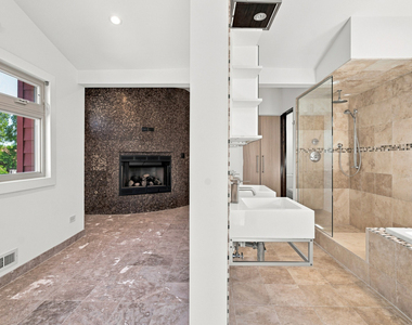2334 W Medill Avenue - Photo Thumbnail 16