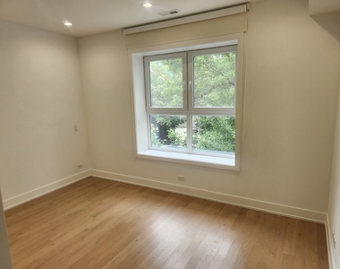 2202 W Race Avenue - Photo Thumbnail 8