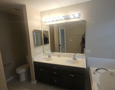 6085 Delaney Drive - Photo Thumbnail 13