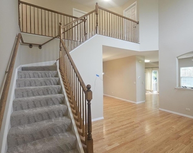 6085 Delaney Drive - Photo Thumbnail 2