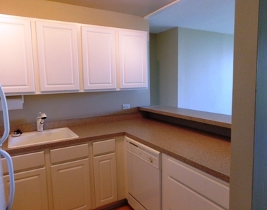 5810 Oakwood Drive - Photo Thumbnail 8