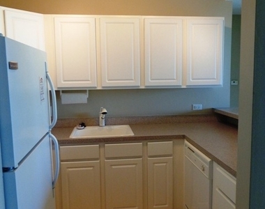 5810 Oakwood Drive - Photo Thumbnail 9