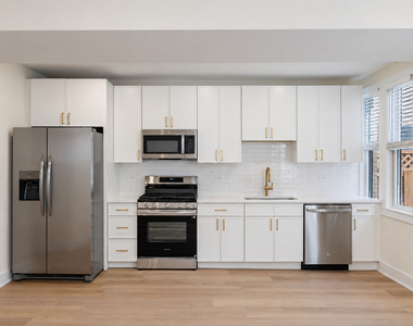 1328 W Nelson Street - Photo Thumbnail 3