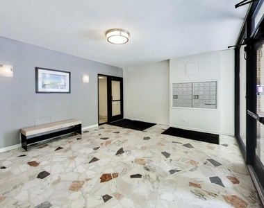 420 W Aldine Avenue - Photo Thumbnail 9