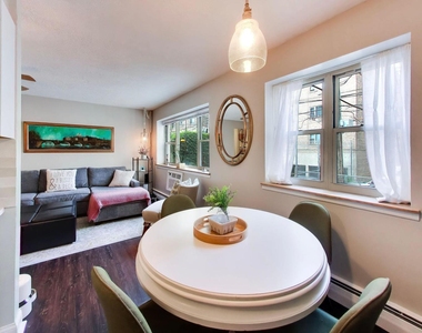 420 W Aldine Avenue - Photo Thumbnail 18