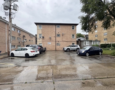 2940 N Harlem Avenue - Photo Thumbnail 1