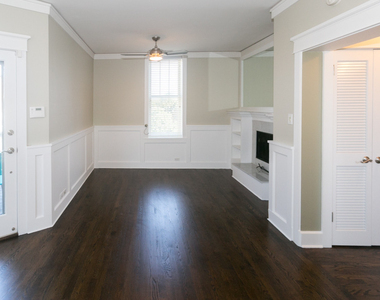 3614 N Bosworth Avenue - Photo Thumbnail 12