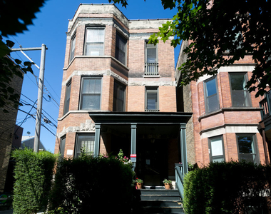 3614 N Bosworth Avenue - Photo Thumbnail 1
