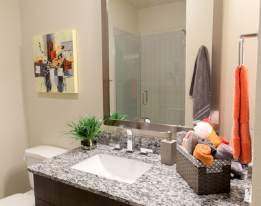 670 E Algonquin Road - Photo Thumbnail 9