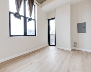 1464 S Michigan Avenue - Photo Thumbnail 13