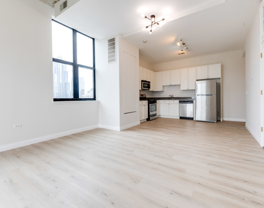 1464 S Michigan Avenue - Photo Thumbnail 11