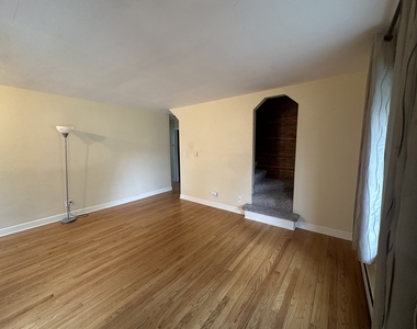 1015 N Fernandez Avenue - Photo Thumbnail 3
